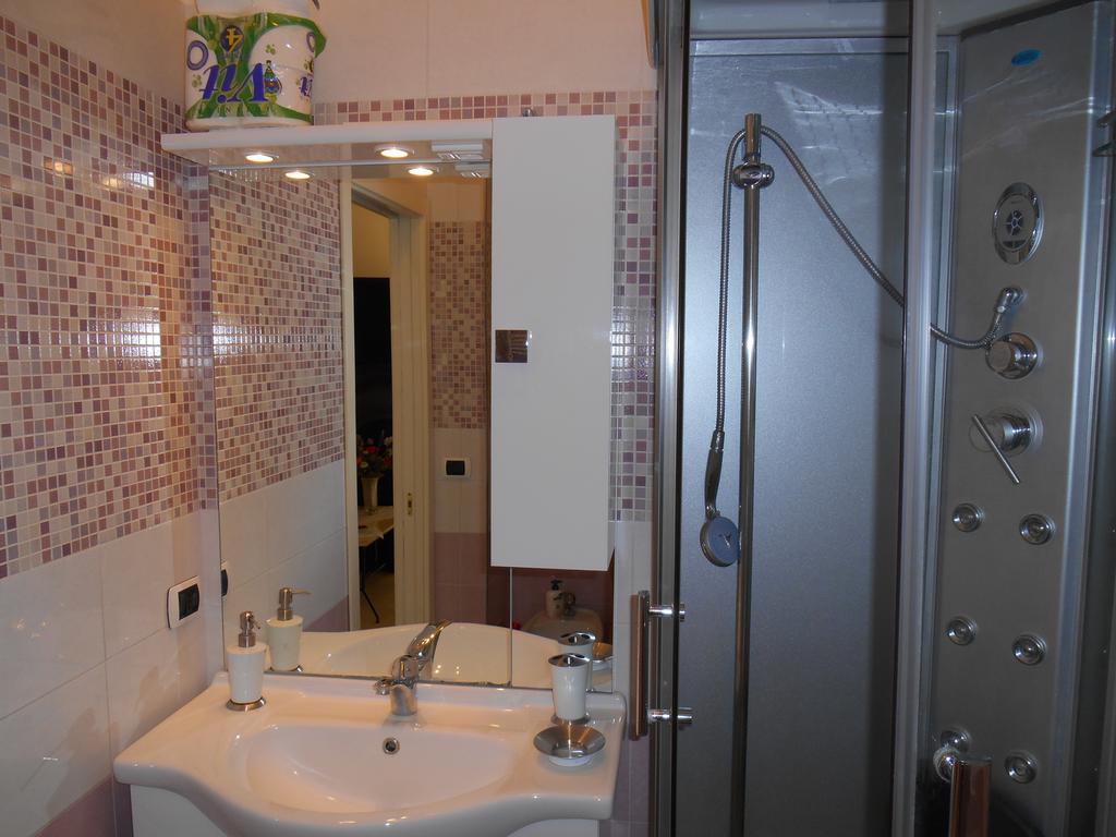 Apartamento Casa Sannazzaro Nápoles Habitación foto